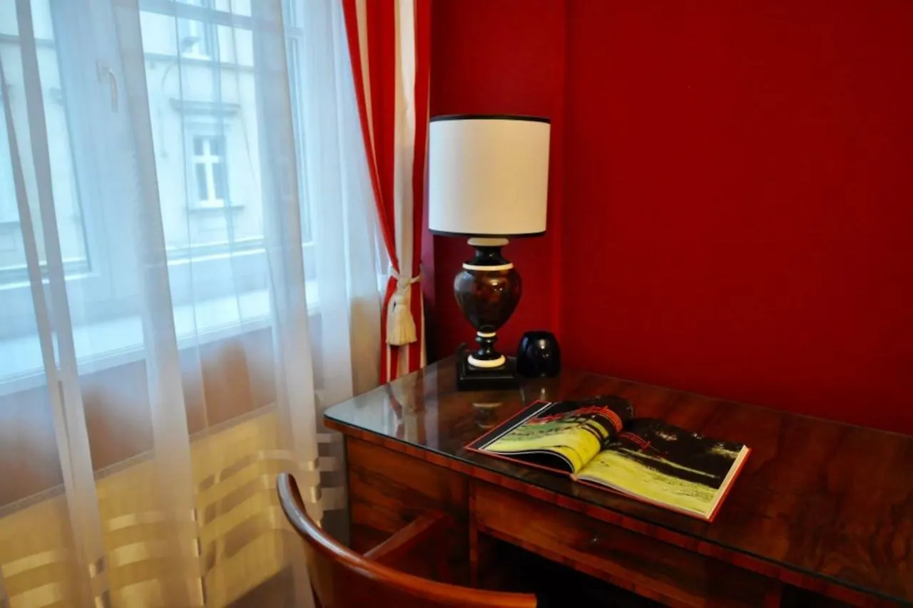 Fine Art Luxury Stay In The Old Town Absolute Center Krakau Apartment